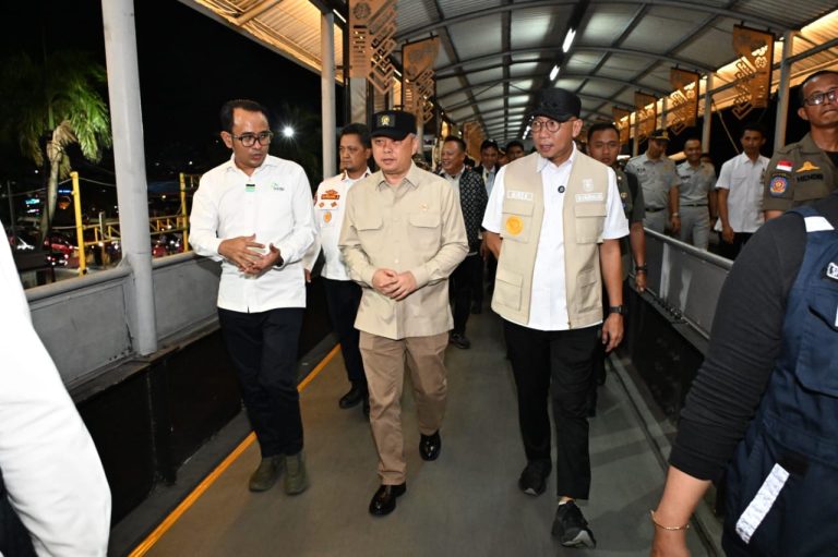 Menhub Dudy Tinjau Pelabuhan Bakauheni, Dukung Penuh Skema TBB untuk Atasi Penumpukan Arus Balik