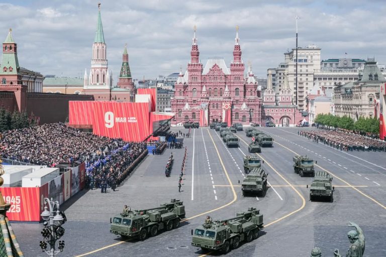 Menhan Sjafrie Wakili Presiden Prabowo dalam Parade Kemenangan Rusia ke-80 di Moskow