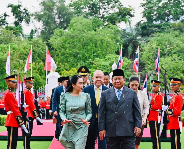 Presiden Prabowo Disambut Resmi di Government House Thailand oleh PM Paetongtarn Shinawatra