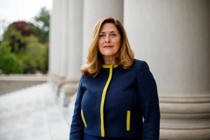 Suzanne Glassburn Ditunjuk sebagai Wakil Presiden dan Sekretaris Universitas Harvard